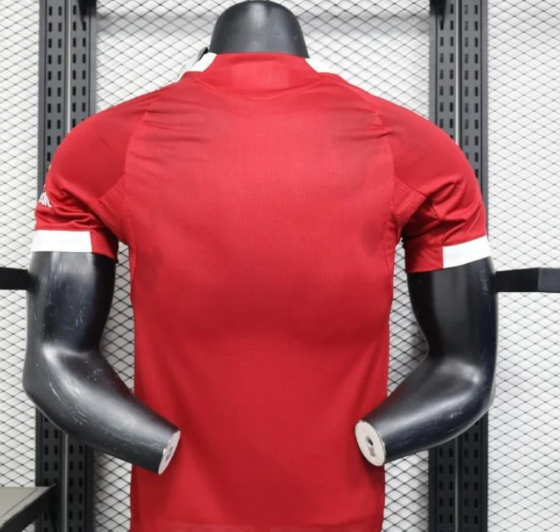 Liverpool Home Kit 2025/26