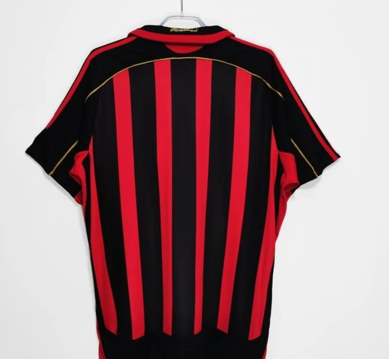 AC Milan Home Retro Jersey 2006/07 Comes With Kaka on the back