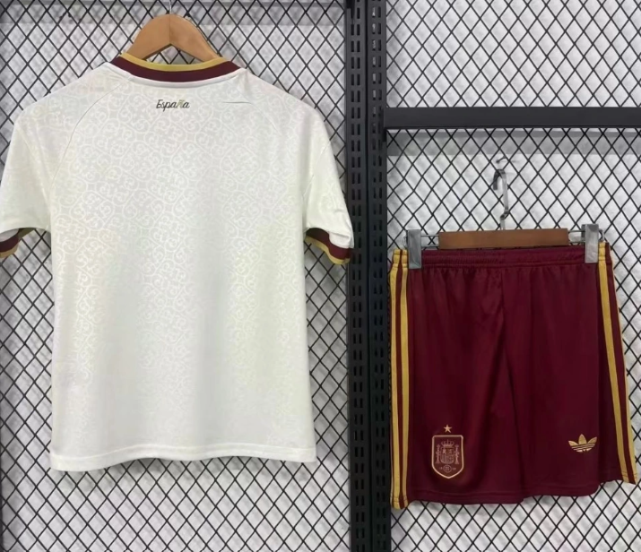 Spain kids World Cup Kit 2025/26
